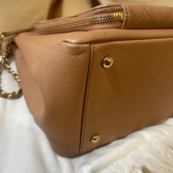 ❌SOLD❌Authentic Chanel Business Affinity Tote Large - Picture 5 of 15